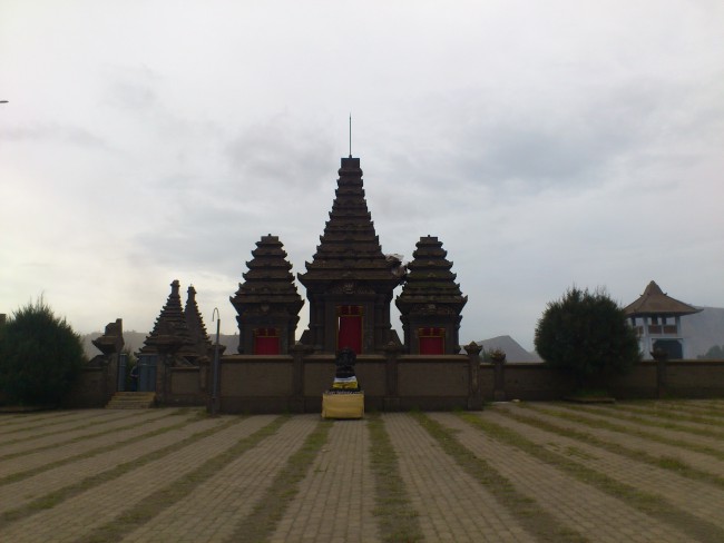 Pura Luhur Poten