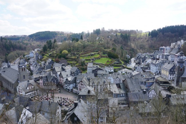 Monschau nampak dari atas bukit